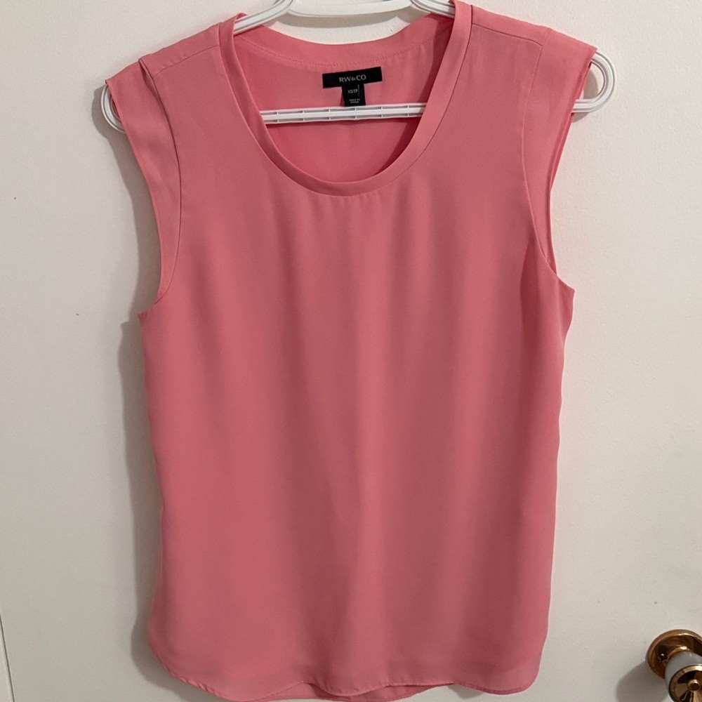 RW & Co. Coral Sleeveless Blouse
